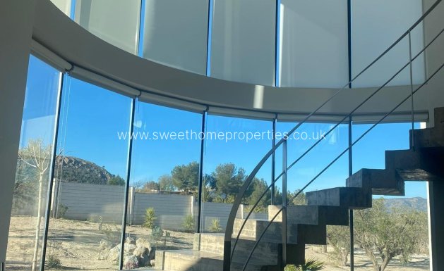 Resale - Villa - Petrer - Loma badá