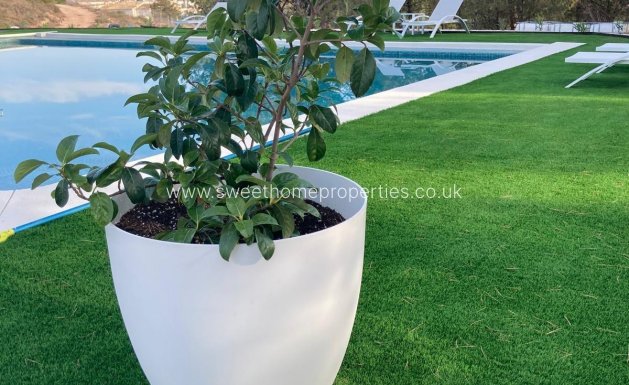 Resale - Villa - Petrer - Loma badá