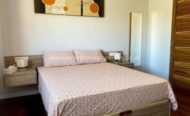 Resale - Villa - Petrer - Loma badá