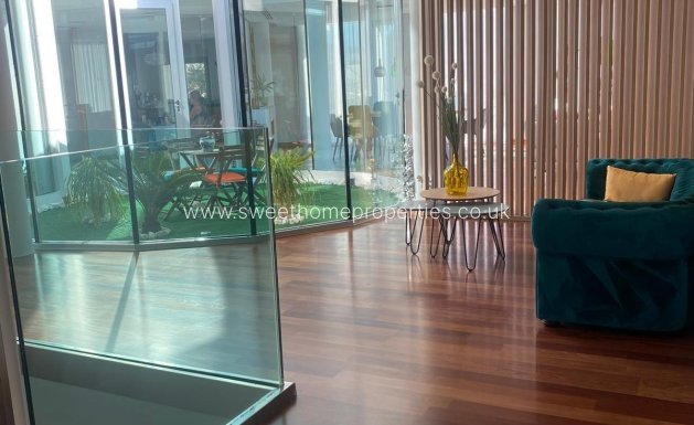 Resale - Villa - Petrer - Loma badá