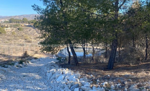 Resale - Villa - Petrer - Loma badá