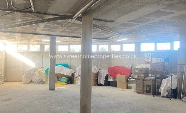 Resale - Villa - Petrer - Loma badá