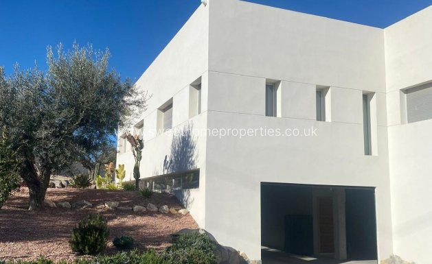 Resale - Villa - Petrer - Loma badá