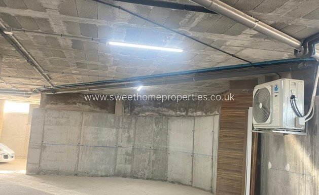 Resale - Villa - Petrer - Loma badá