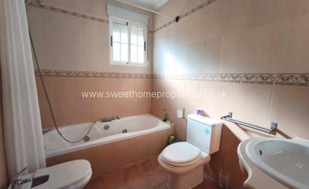 Reventa - Casa de campo - Hondon De Los Frailes