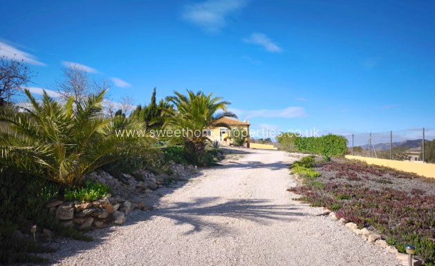 Reventa - Casa de campo - Hondon De Los Frailes