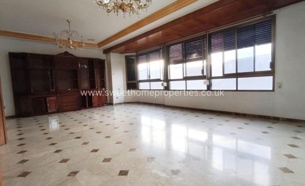 Resale - Apartment - Novelda - CENTRO