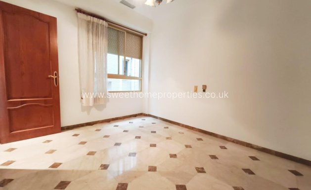 Resale - Apartment - Novelda - CENTRO