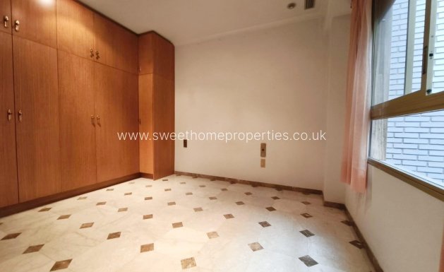 Resale - Apartment - Novelda - CENTRO