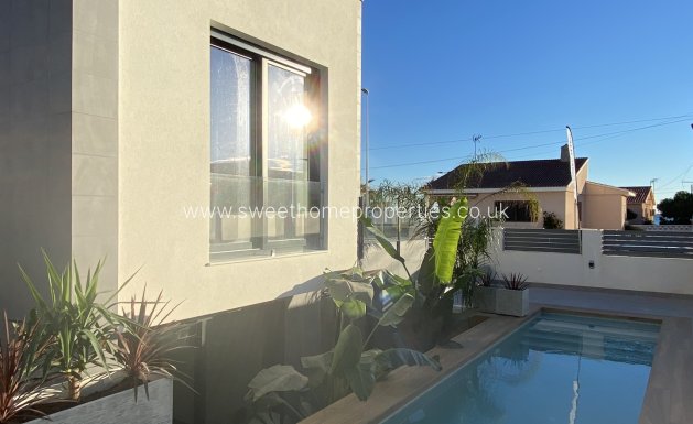 New Build - Villa - Torrevieja - La Mata