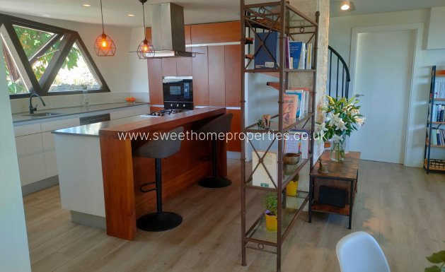 Resale - Country house - Pinoso