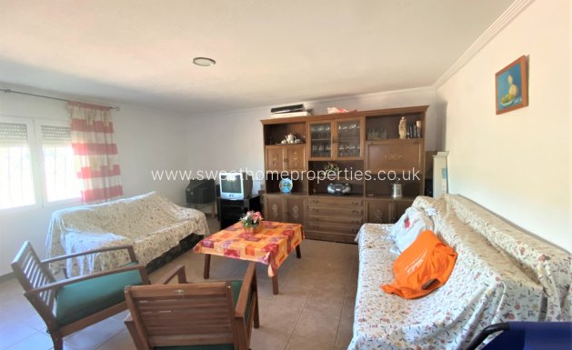 Resale - Country house - Sax