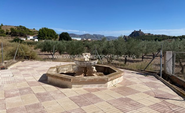 Resale - Country house - Sax