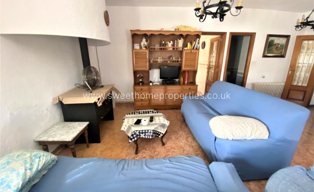 Resale - Country house - Sax