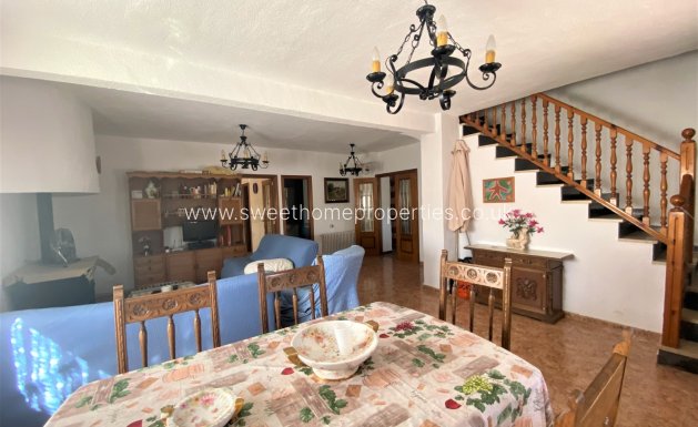 Resale - Country house - Sax