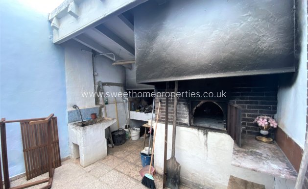 Resale - Country house - Sax