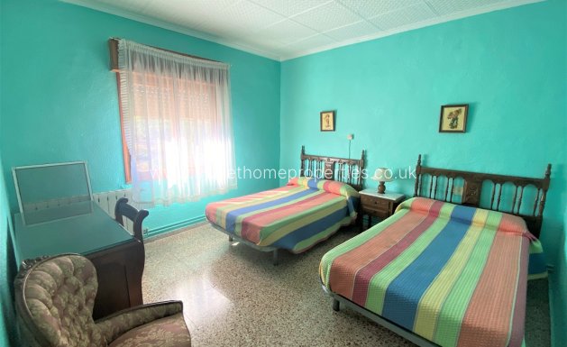 Resale - Country house - Sax