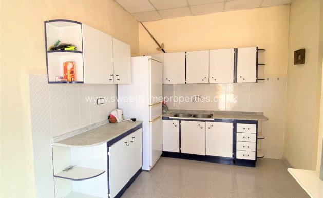 Resale - Country house - Sax