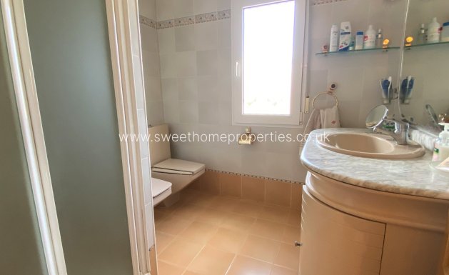 Resale - Country house - Sax