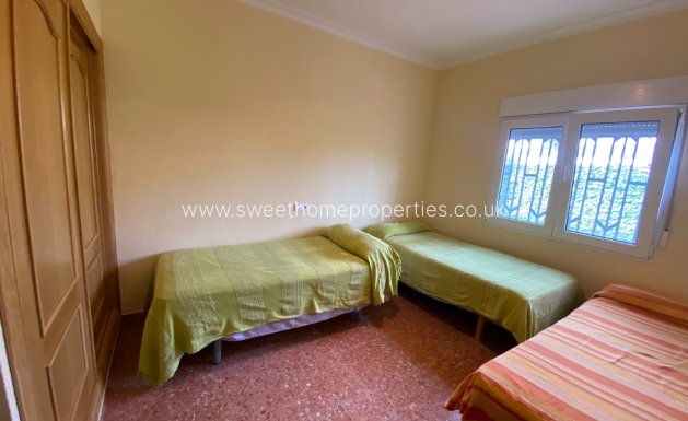 Resale - Country house - Sax