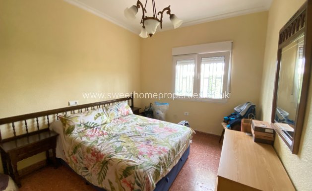 Resale - Country house - Sax