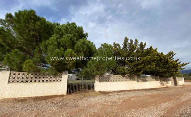 Resale - Country house - Sax