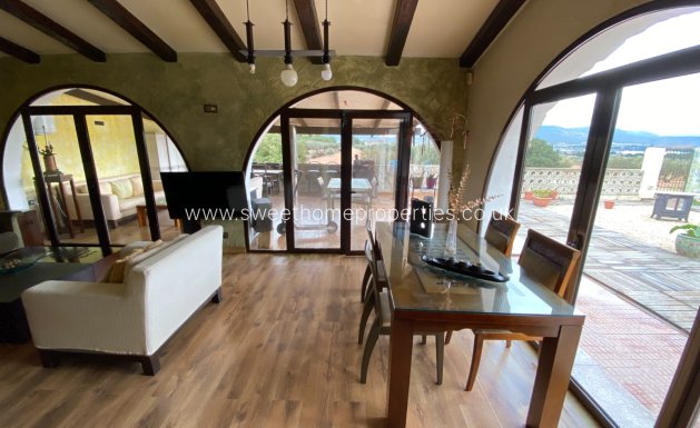 Resale - Country house - Sax