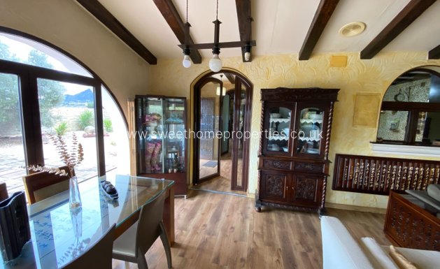 Resale - Country house - Sax