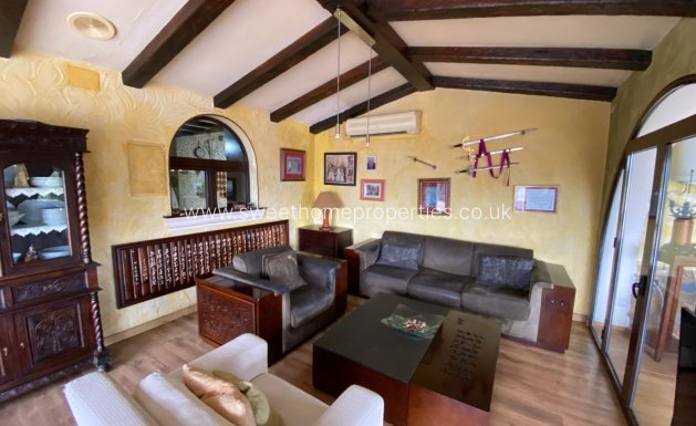 Resale - Country house - Sax