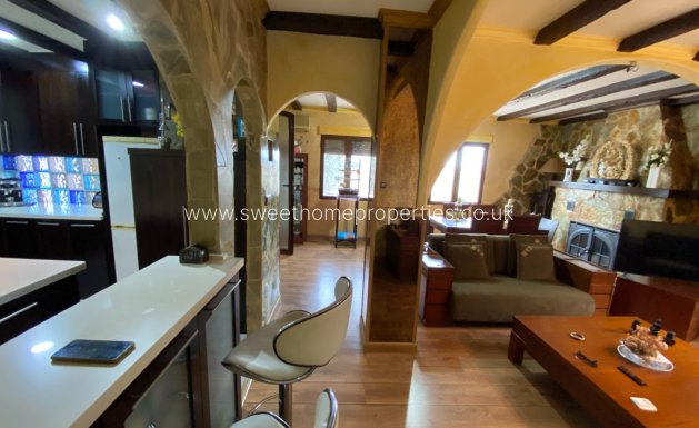 Resale - Country house - Sax