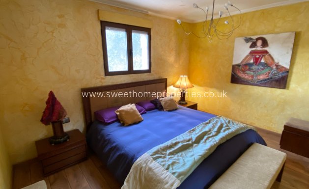 Resale - Country house - Sax