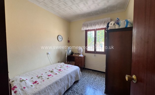 Reventa - Casa de campo - Monovar