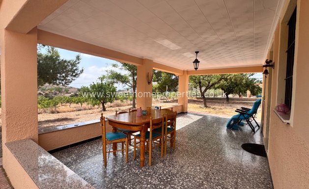 Reventa - Casa de campo - Monovar