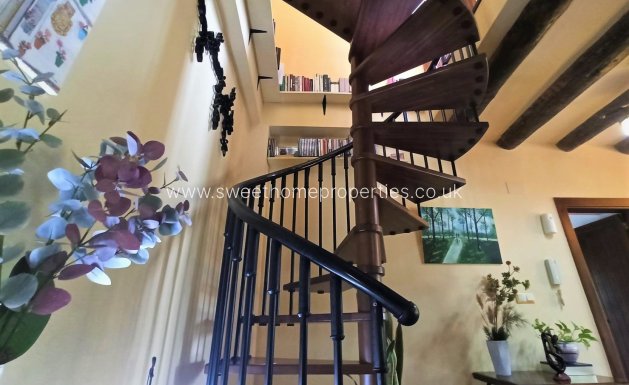 Resale - Country house - Novelda