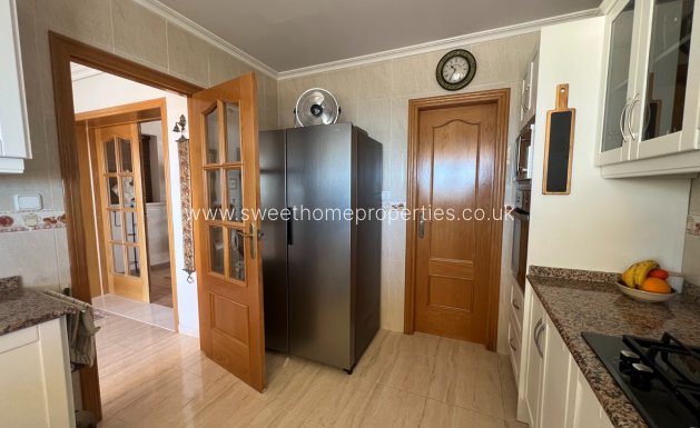 Resale - Country house - Sax