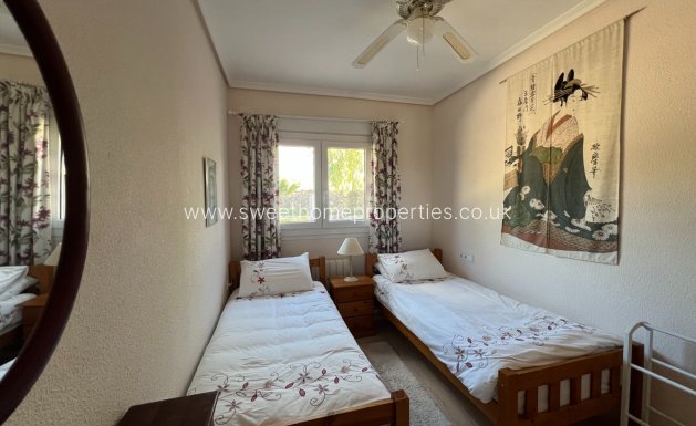 Resale - Country house - Sax