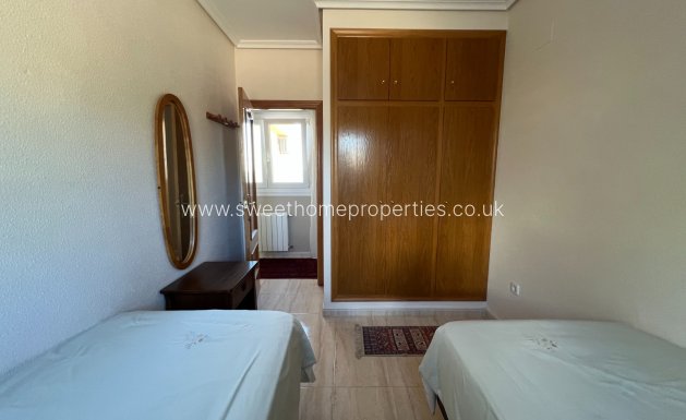 Resale - Country house - Sax