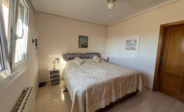 Resale - Country house - Sax