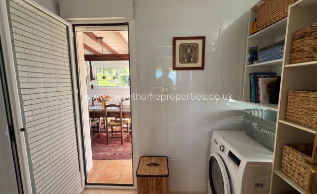 Resale - Country house - Sax