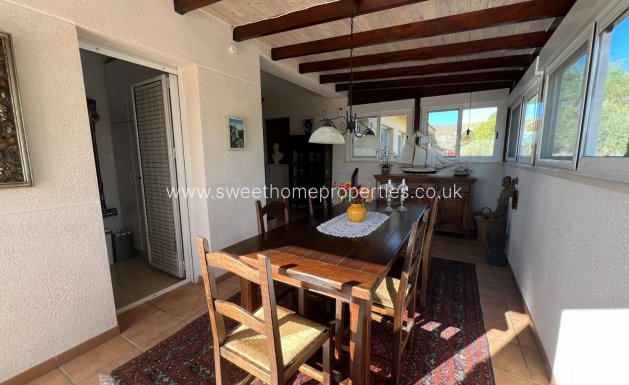 Resale - Country house - Sax