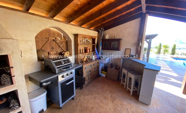 Resale - Country house - Sax