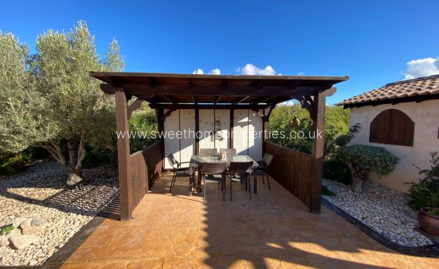 Resale - Country house - Sax