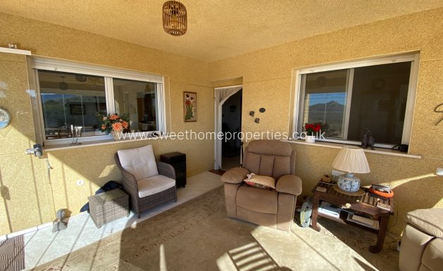 Resale - Country house - Sax