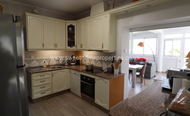 Resale - Villa - La Romana