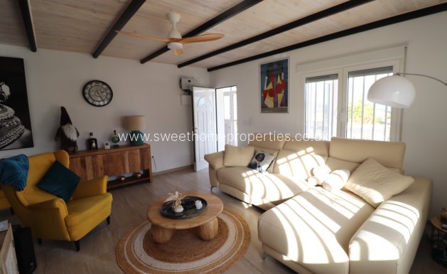 Resale - Villa - La Romana