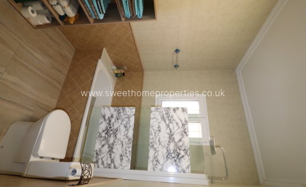 Resale - Villa - La Romana