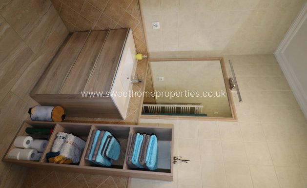 Resale - Villa - La Romana