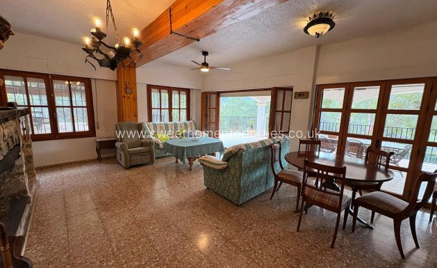 Resale - Country house - Sax