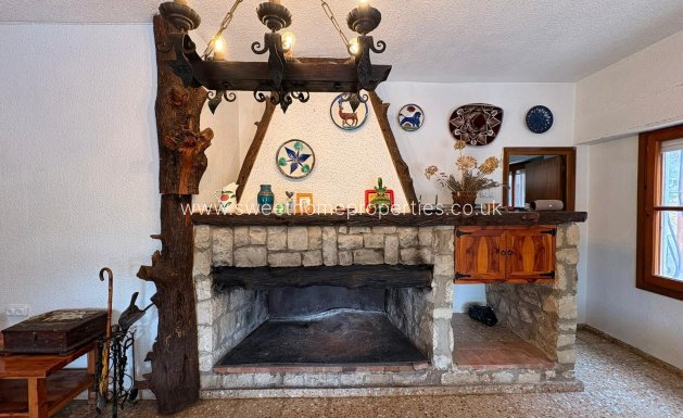 Resale - Country house - Sax