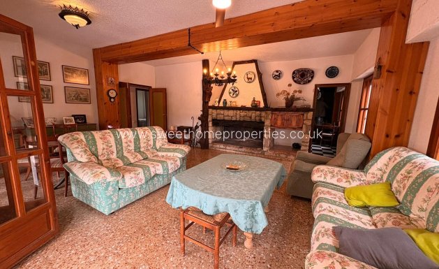 Resale - Country house - Sax